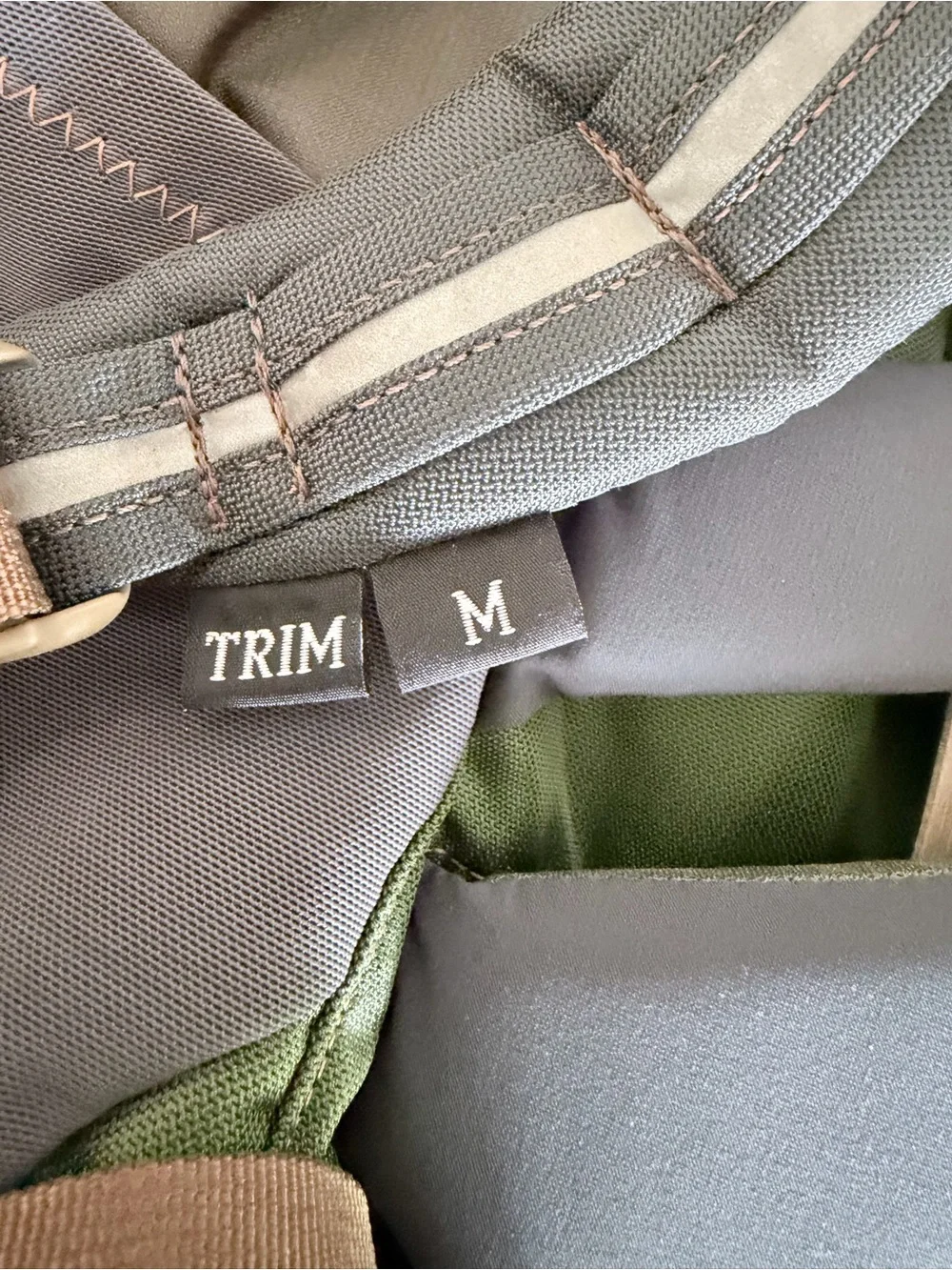 Granite Gear Nimbus Trace Green and Gray Hiking Backpack Mens M-EUC